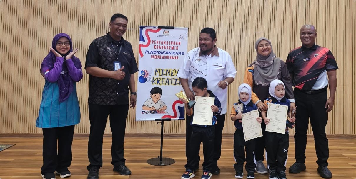 KARNIVAL BAKAT KO-AKADEMIK PENDIDIKAN KHAS ALOR GAJAH